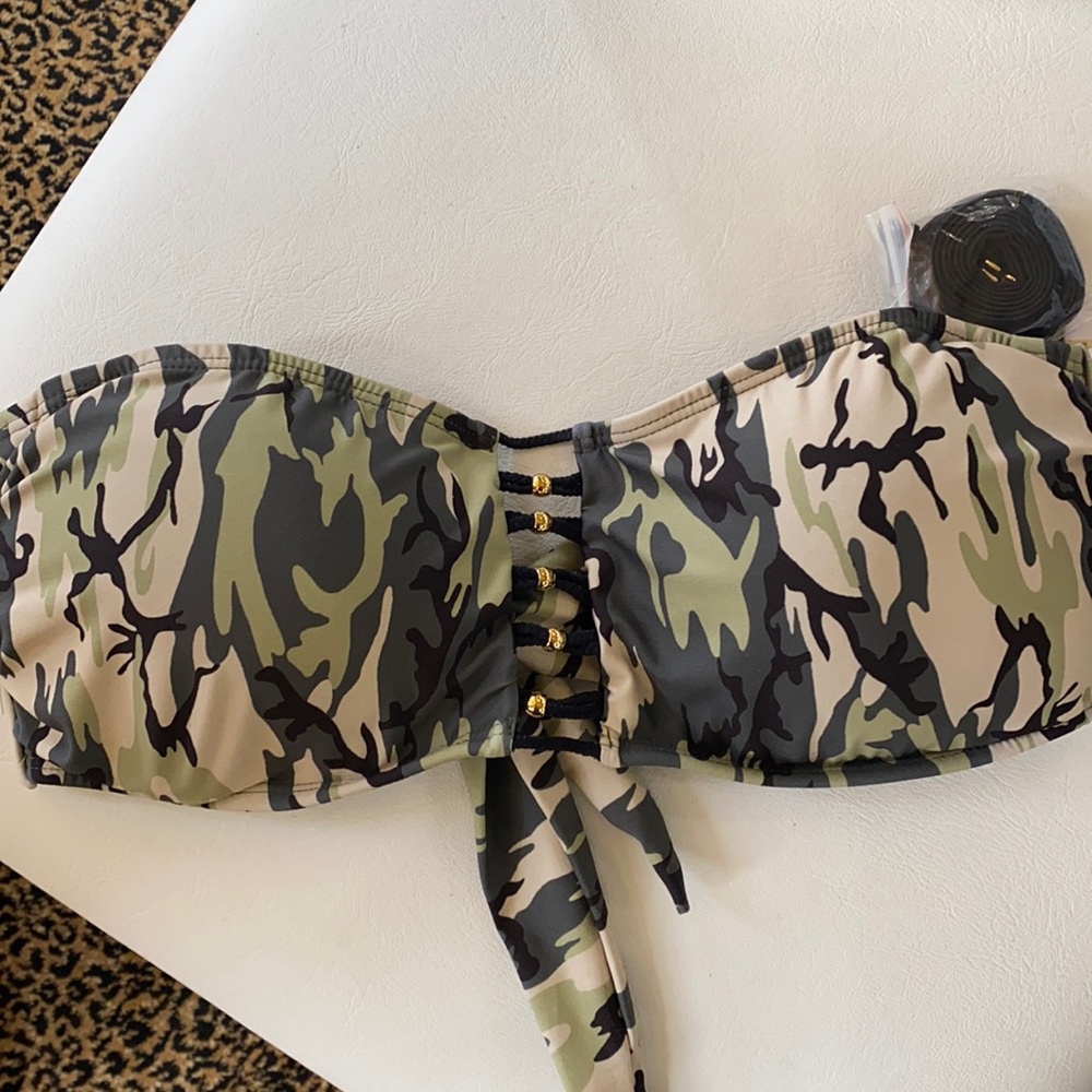 NWT PILYQ TOP